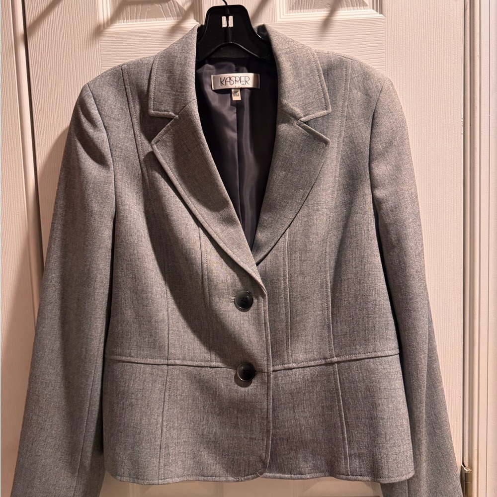 Kasper Women's Classic Gray Blazer